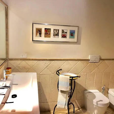 La Casa Sui Tetti Apartment *